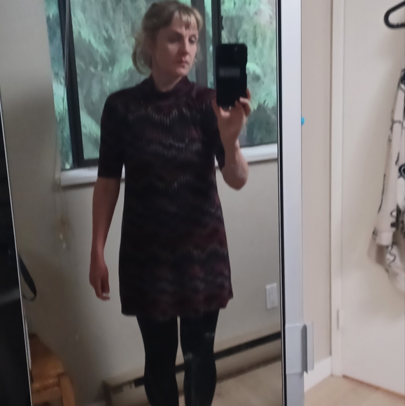 Cute 90's turtle neck mini dress - Picture 6 of 7